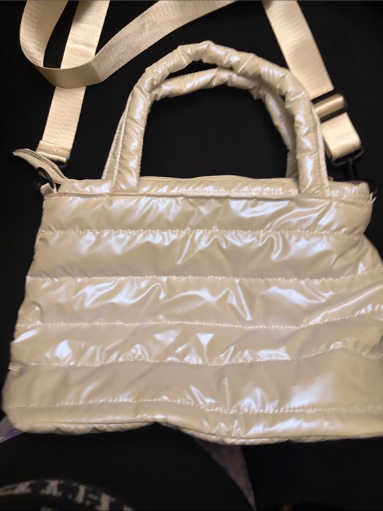 Handbags - NOT WORN-White Quilted Puffer Tote Bag - Lightweight Women's Shoulder Bag